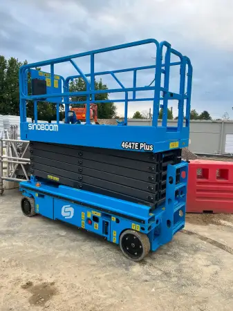 Click Here To Enlarge This Photo Of Snorkel Scissor Lift - S3370RT - IP101765