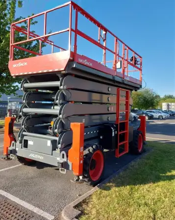 Click Here To Enlarge This Photo Of SkyJack Scissor Lift - SJ9664RT - IP103167
