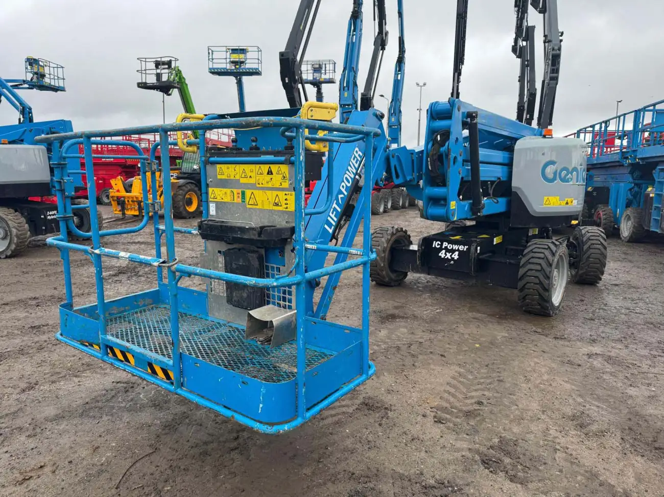 Genie Articulated Boom - Z45&sol;25 XC - IP103170