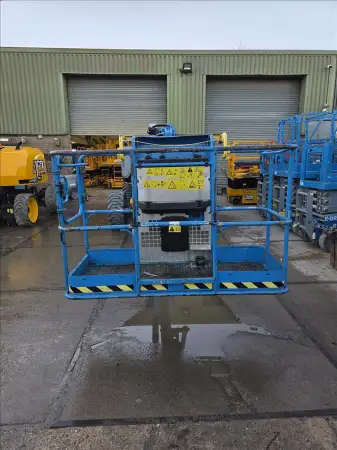 Click Here To Enlarge This Photo Of Genie Articulated Boom - Z60&sol;37 FE - IP103191