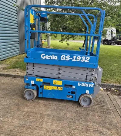 Click Here To Enlarge This Photo Of Genie Scissor Lift - GS1932 - IP103261