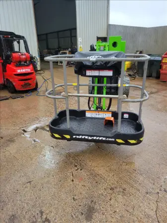 Click Here To Enlarge This Photo Of NiftyLift Articulated Boom - HR17N Hybrid - IP103417