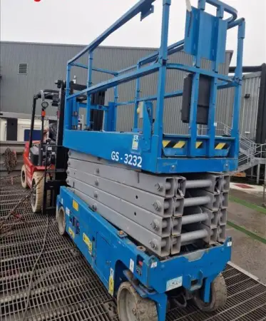 Click Here To Enlarge This Photo Of Genie Scissor Lift - GS3232 - IP103595