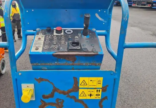 Click Here To Enlarge This Photo Of Genie Articulated Boom - Z30&sol;20N RJ - IP103614