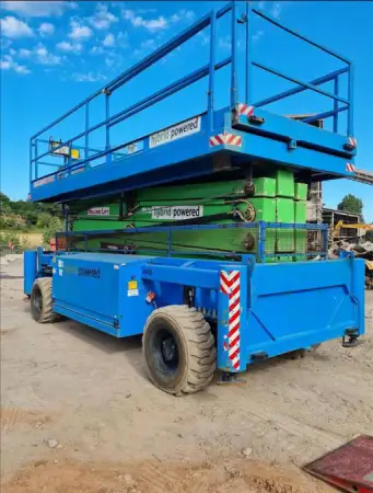 Click Here To Enlarge This Photo Of Holland Lift Scissor Lift - M250-HYL25 - IP103637