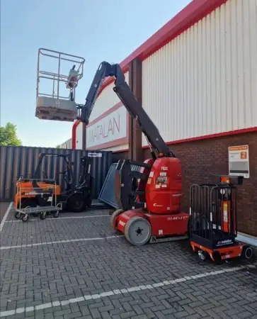 Click Here To Enlarge This Photo Of Manitou Articulated Boom - 120 AETJ 3D - IP103692