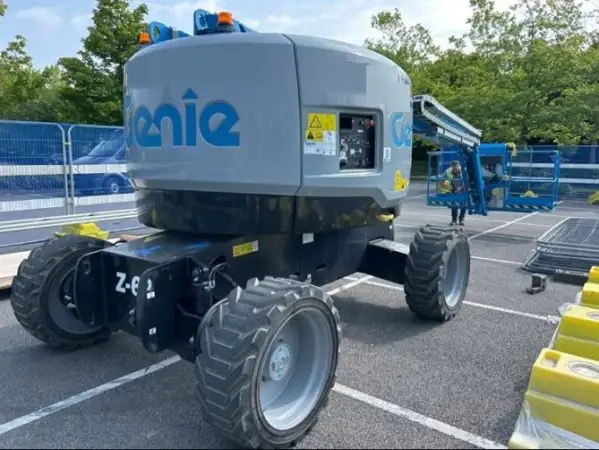 Click Here To Enlarge This Photo Of Genie Articulated Boom - Z62&sol;40 - IP103717