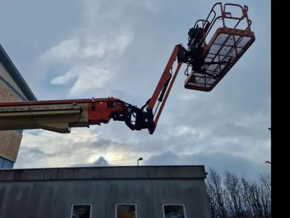 Click Here To Enlarge This Photo Of JLG Articulated Booms - 1500AJP - IP104659
