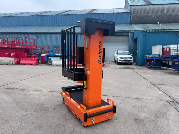 Click Here To Enlarge This Photo Of Navigator Lifts Mast Lifts - Explora