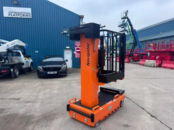 Click Here To Enlarge This Photo Of Navigator Lifts Mast Lifts - Explora