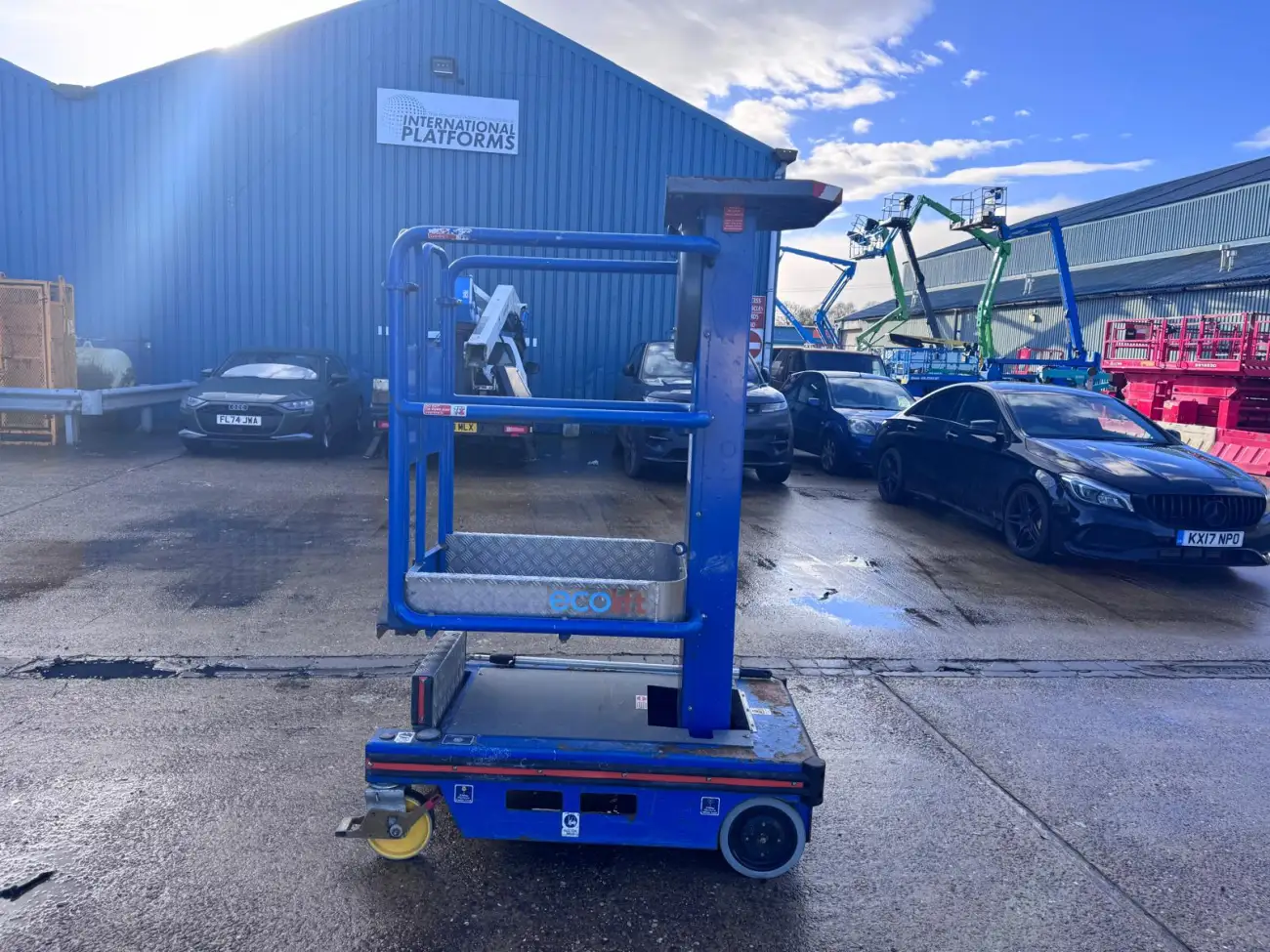 JLG Push Along Vehicles &lpar;PAVs&rpar; - EcoLift - IP104731