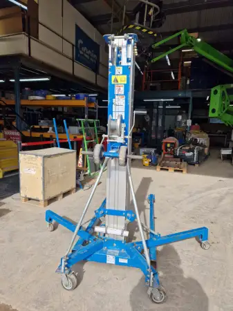 Click Here To Enlarge This Photo Of Genie Mast Lifts - SLA 25 - IP104758
