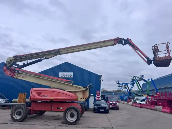 Click Here To Enlarge This Photo Of JLG Articulated Booms - 1250AJP - IP104762