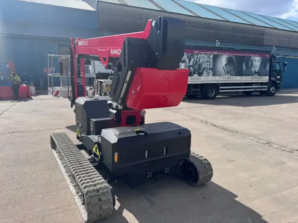 Click Here To Enlarge This Photo Of Almac Tracked Access - Jibbi 1670 Evo - IP104772
