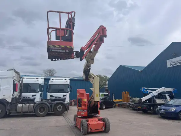 Click Here To Enlarge This Photo Of JLG Articulated Booms - E300AJP - IP104786