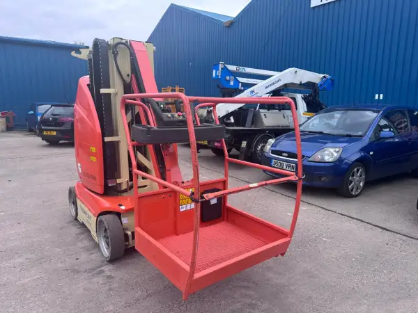 Click Here To Enlarge This Photo Of JLG Mast Booms - Toucan 10E - IP104788