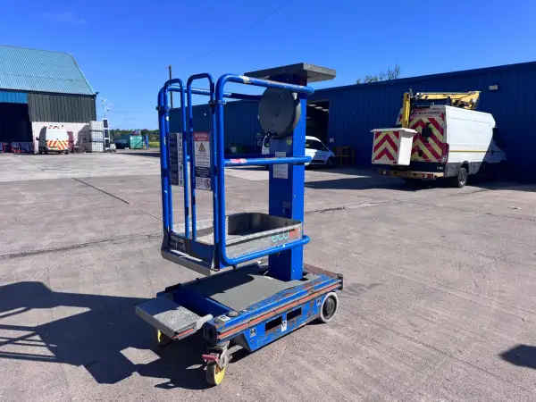 Click Here To Enlarge This Photo Of JLG Push Along Vehicles &lpar;PAVs&rpar; - EcoLift - IP104802