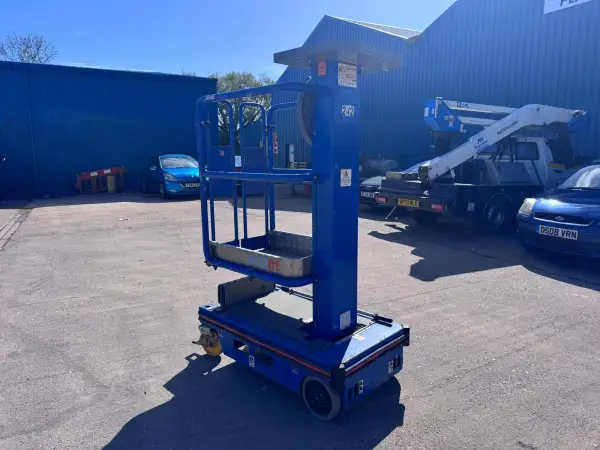 Click Here To Enlarge This Photo Of JLG Push Along Vehicles &lpar;PAVs&rpar; - EcoLift - IP104803