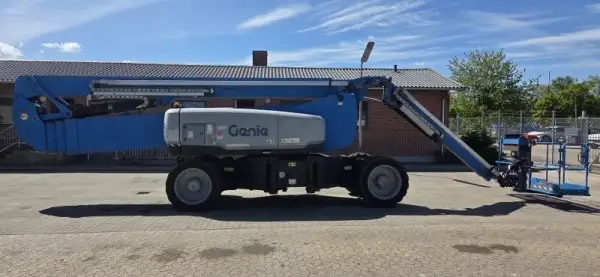 Click Here To Enlarge This Photo Of Genie Articulated Booms - ZX135&sol;70 - IP104820
