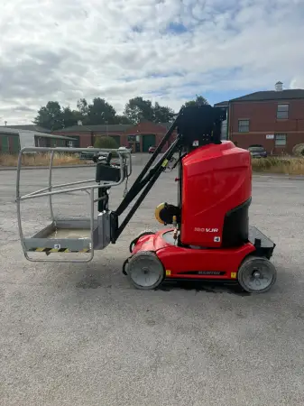 Click Here To Enlarge This Photo Of Manitou Mast Booms - 100VJR - IP104930