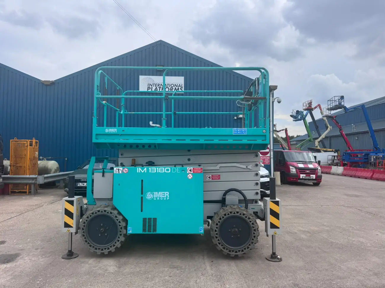 IMER Scissor Lifts - 13180 DE - IP104936