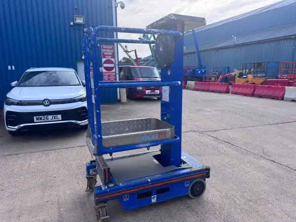 Click Here To Enlarge This Photo Of JLG Push Along Vehicles &lpar;PAVs&rpar; - EcoLift - IP104945