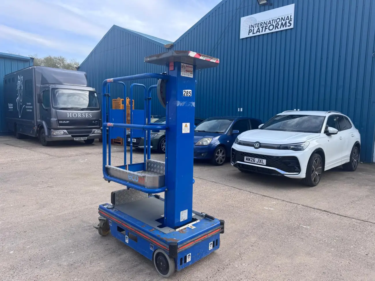 JLG Push Along Vehicles &lpar;PAVs&rpar; - EcoLift - IP104947