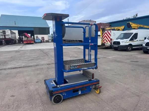 Click Here To Enlarge This Photo Of JLG Push Along Vehicles &lpar;PAVs&rpar; - EcoLift - IP104947