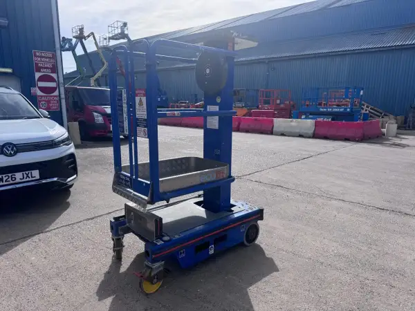 Click Here To Enlarge This Photo Of JLG Push Along Vehicles &lpar;PAVs&rpar; - EcoLift - IP104948