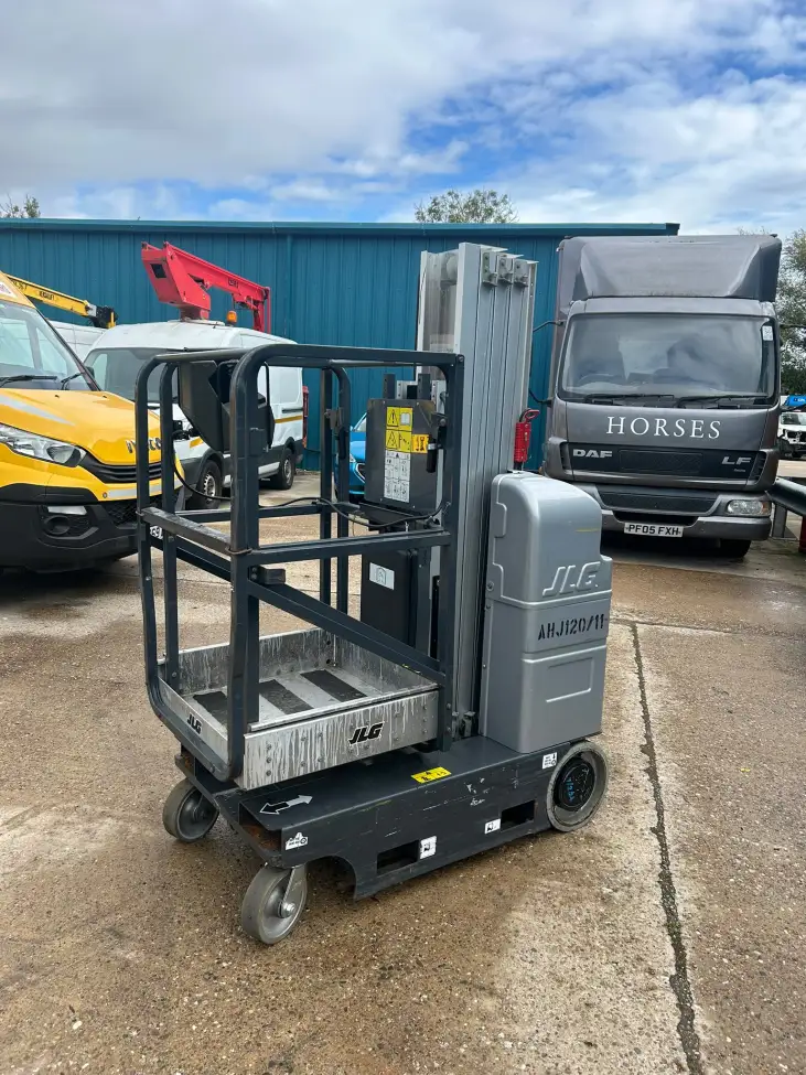 JLG Mast Lifts - 20 MVL - IP104957