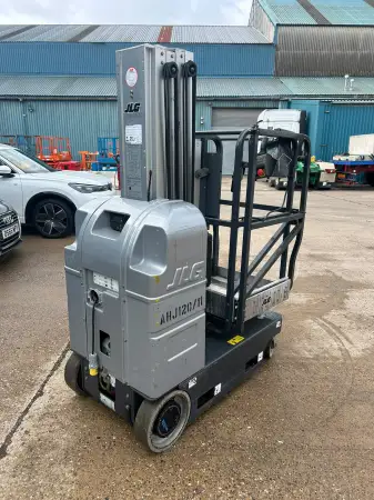 Click Here To Enlarge This Photo Of JLG Mast Lifts - 20 MVL - IP104957